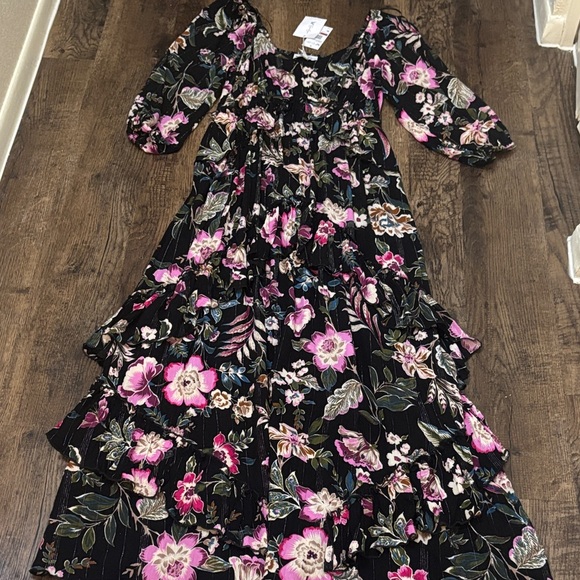 Jessica Simpson Dresses & Skirts - Jessica Simpson Black Floral Maxi Dress